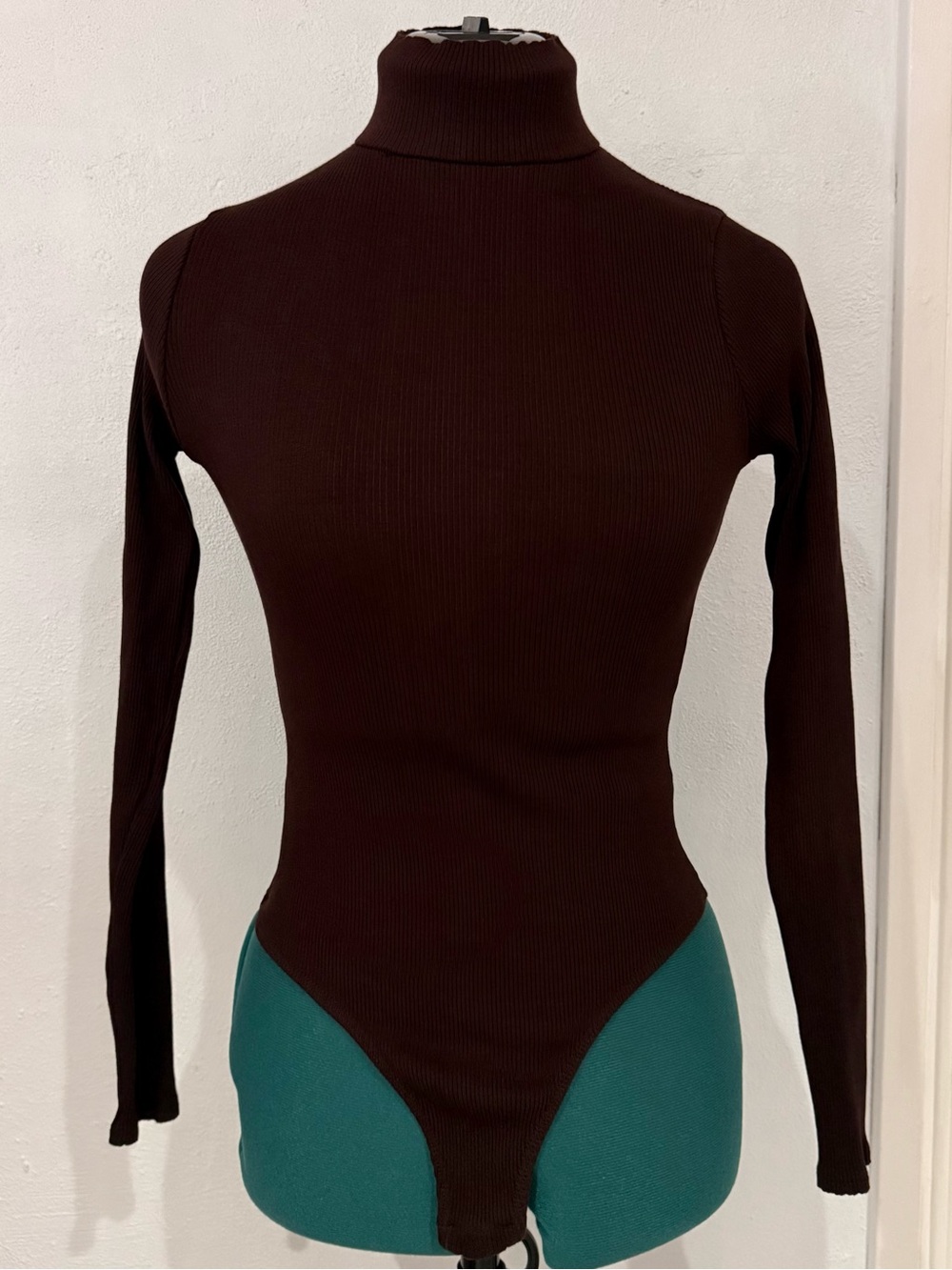 Lulu's Chocolate Brown Ribbed Turtleneck Long-Sleeve Bodysuit